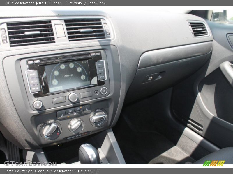 Pure White / Titan Black 2014 Volkswagen Jetta TDI Sedan