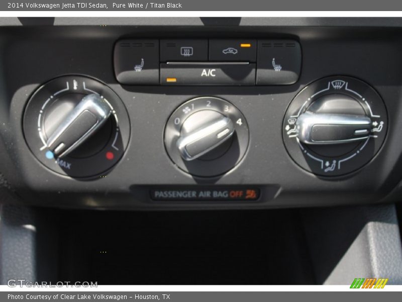 Pure White / Titan Black 2014 Volkswagen Jetta TDI Sedan