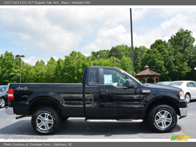 Black / Medium Flint 2007 Ford F150 XLT Regular Cab 4x4