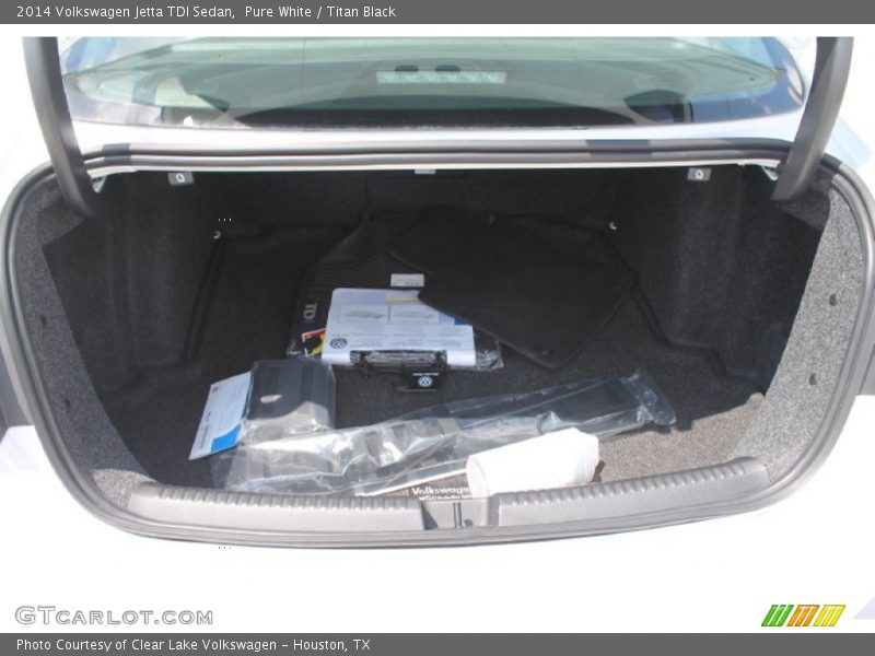 Pure White / Titan Black 2014 Volkswagen Jetta TDI Sedan