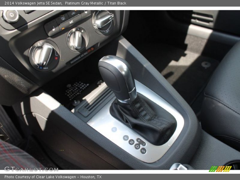 Platinum Gray Metallic / Titan Black 2014 Volkswagen Jetta SE Sedan