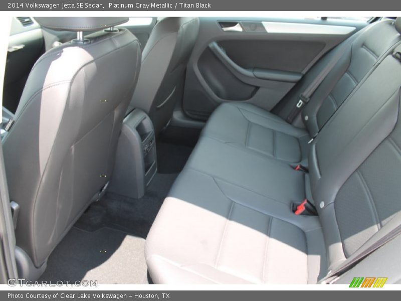 Platinum Gray Metallic / Titan Black 2014 Volkswagen Jetta SE Sedan