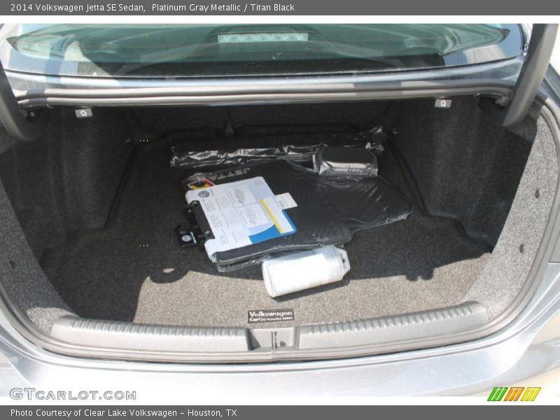 Platinum Gray Metallic / Titan Black 2014 Volkswagen Jetta SE Sedan