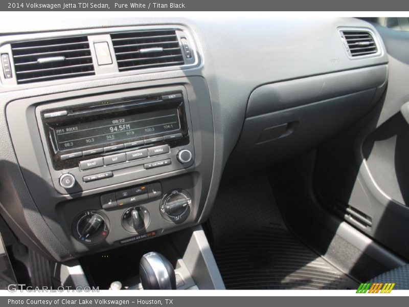 Pure White / Titan Black 2014 Volkswagen Jetta TDI Sedan