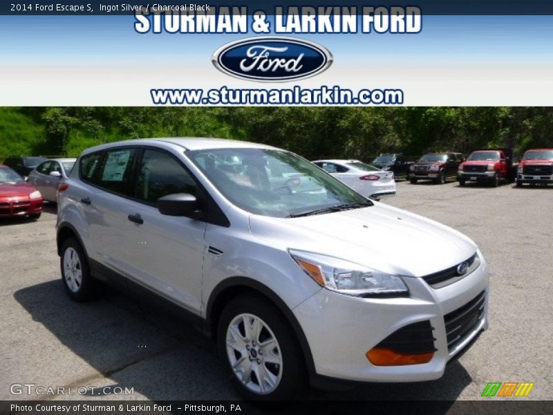 Ingot Silver / Charcoal Black 2014 Ford Escape S