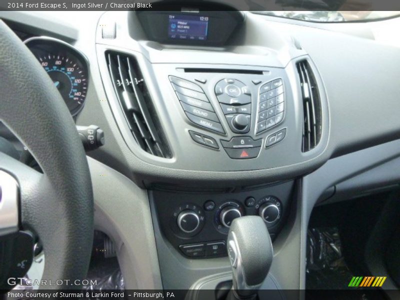 Ingot Silver / Charcoal Black 2014 Ford Escape S