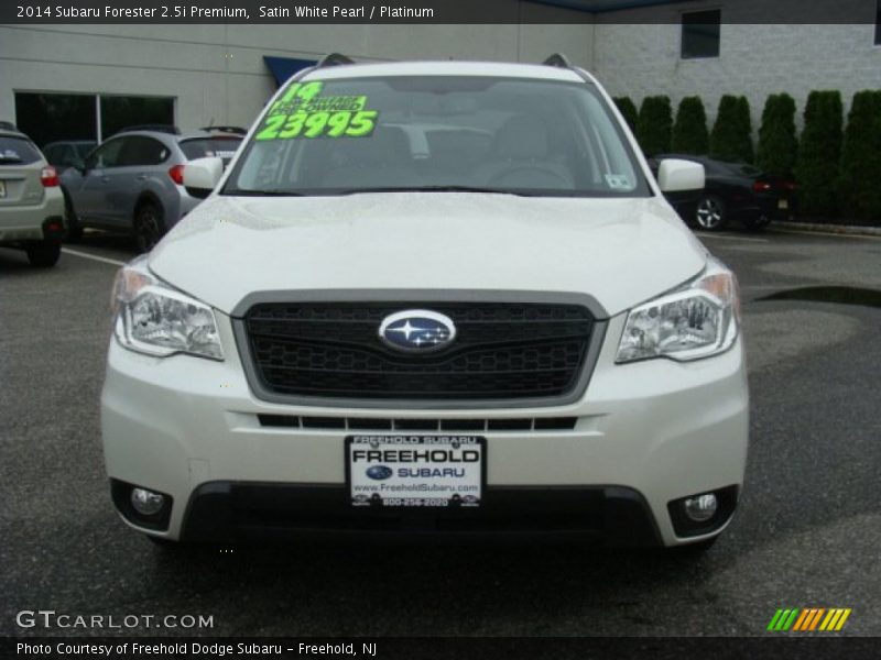 Satin White Pearl / Platinum 2014 Subaru Forester 2.5i Premium