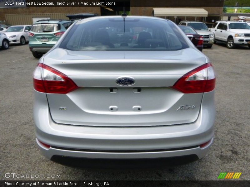 Ingot Silver / Medium Light Stone 2014 Ford Fiesta SE Sedan