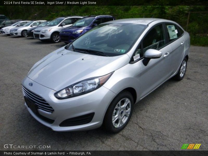 Ingot Silver / Medium Light Stone 2014 Ford Fiesta SE Sedan