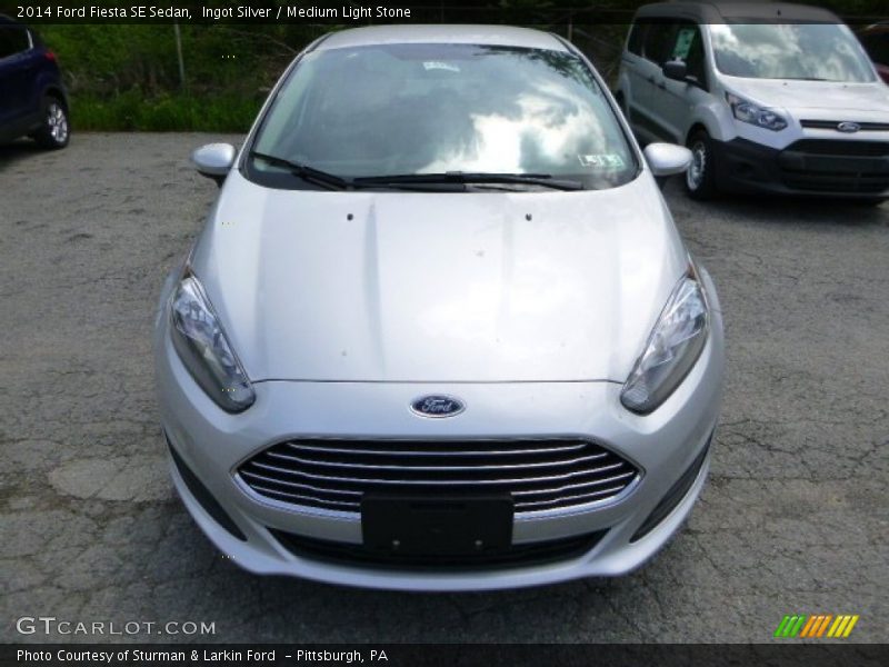 Ingot Silver / Medium Light Stone 2014 Ford Fiesta SE Sedan