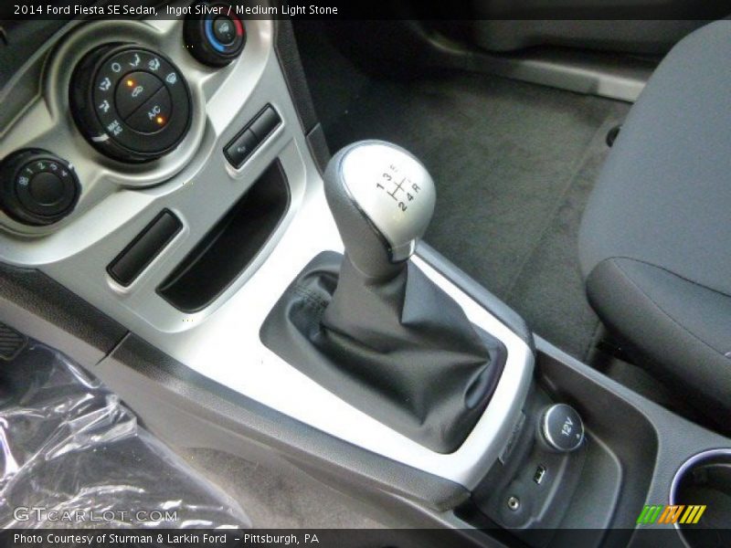 Ingot Silver / Medium Light Stone 2014 Ford Fiesta SE Sedan