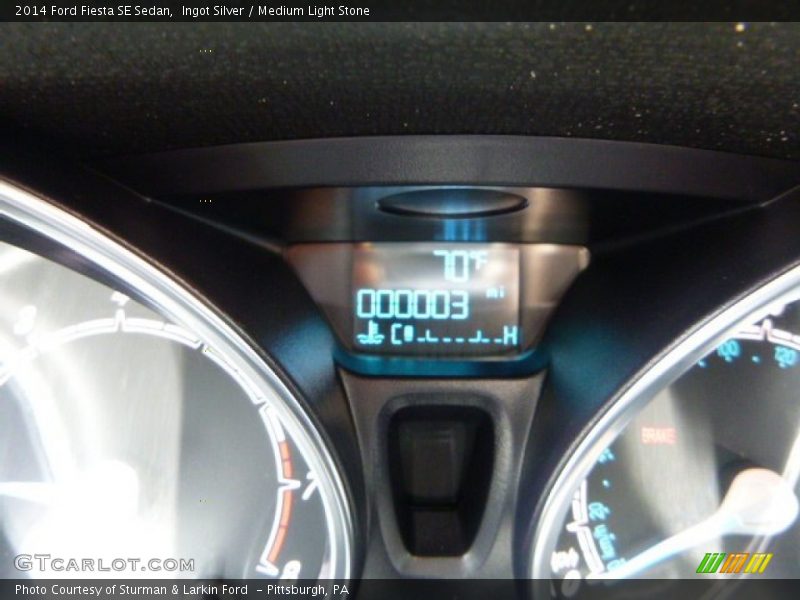 Ingot Silver / Medium Light Stone 2014 Ford Fiesta SE Sedan
