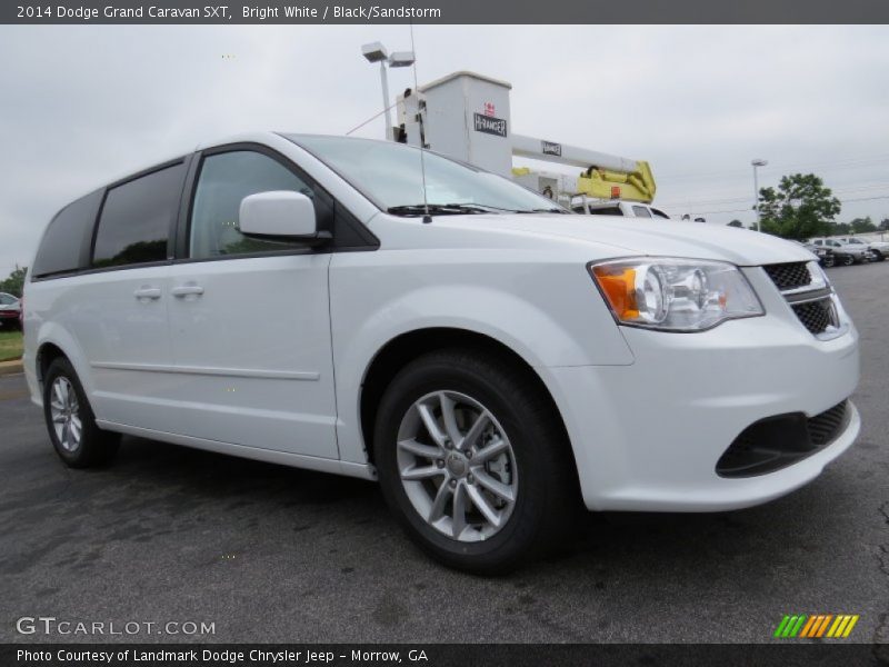 Bright White / Black/Sandstorm 2014 Dodge Grand Caravan SXT