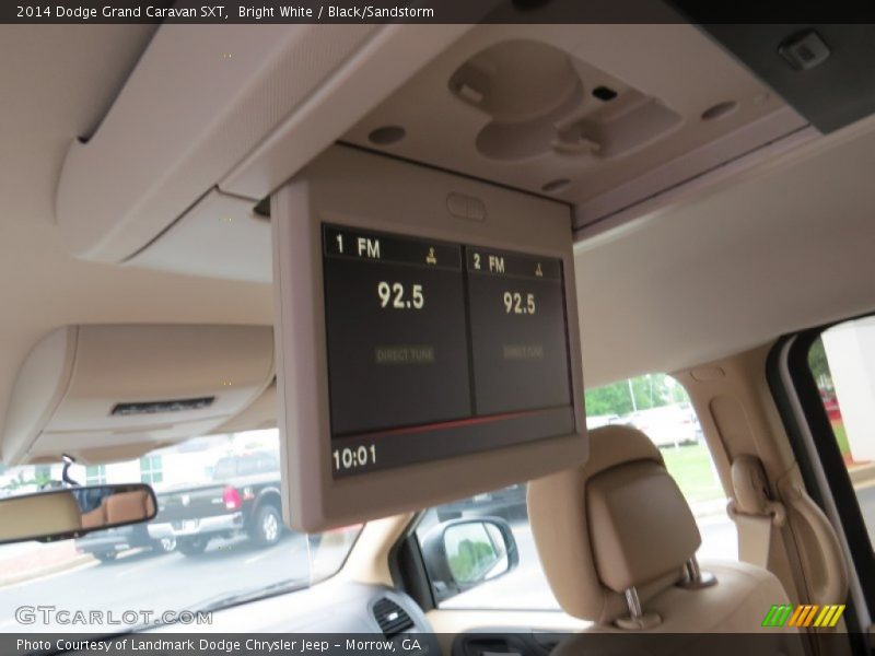 Bright White / Black/Sandstorm 2014 Dodge Grand Caravan SXT