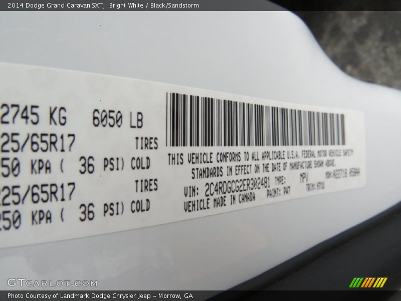 Bright White / Black/Sandstorm 2014 Dodge Grand Caravan SXT
