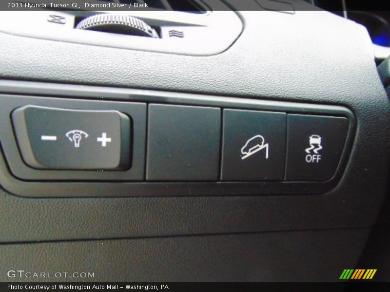 Diamond Silver / Black 2013 Hyundai Tucson GL