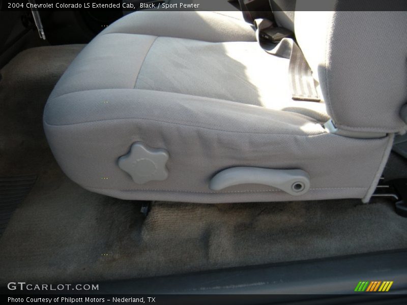 Black / Sport Pewter 2004 Chevrolet Colorado LS Extended Cab