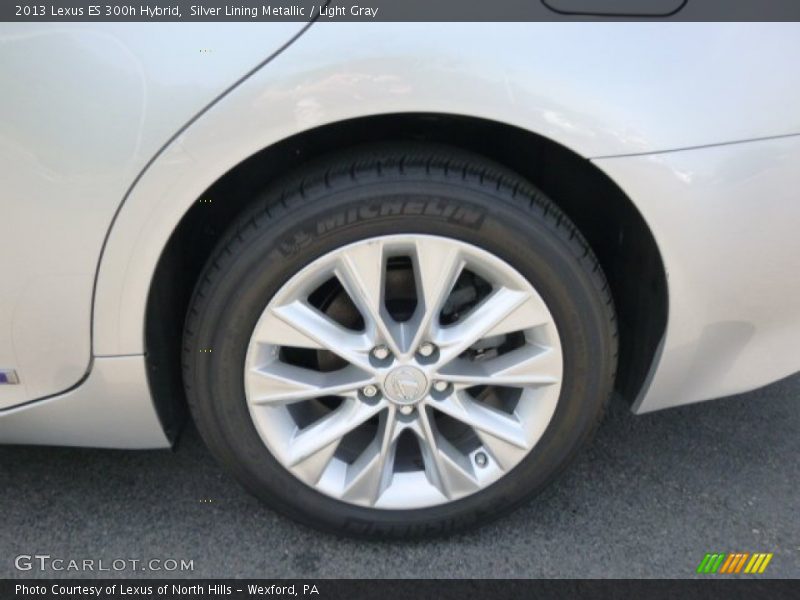 Silver Lining Metallic / Light Gray 2013 Lexus ES 300h Hybrid