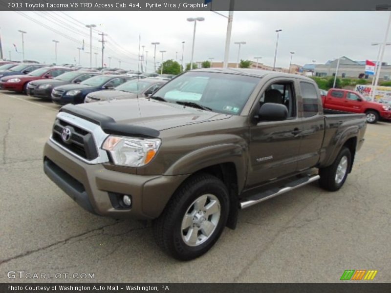 Front 3/4 View of 2013 Tacoma V6 TRD Access Cab 4x4