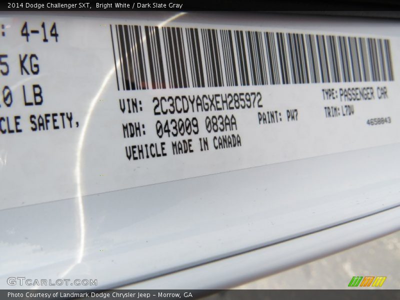 Bright White / Dark Slate Gray 2014 Dodge Challenger SXT