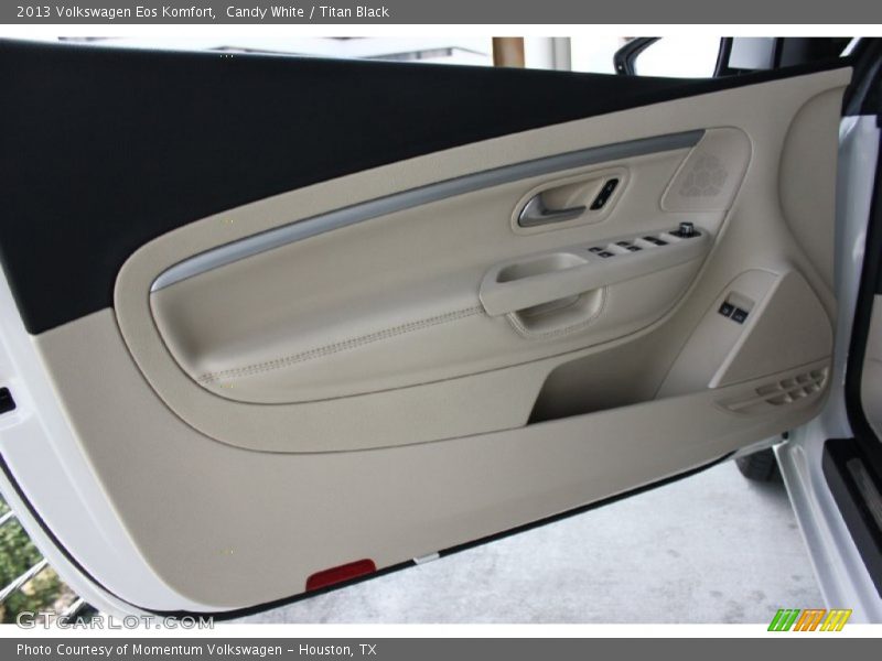 Candy White / Titan Black 2013 Volkswagen Eos Komfort