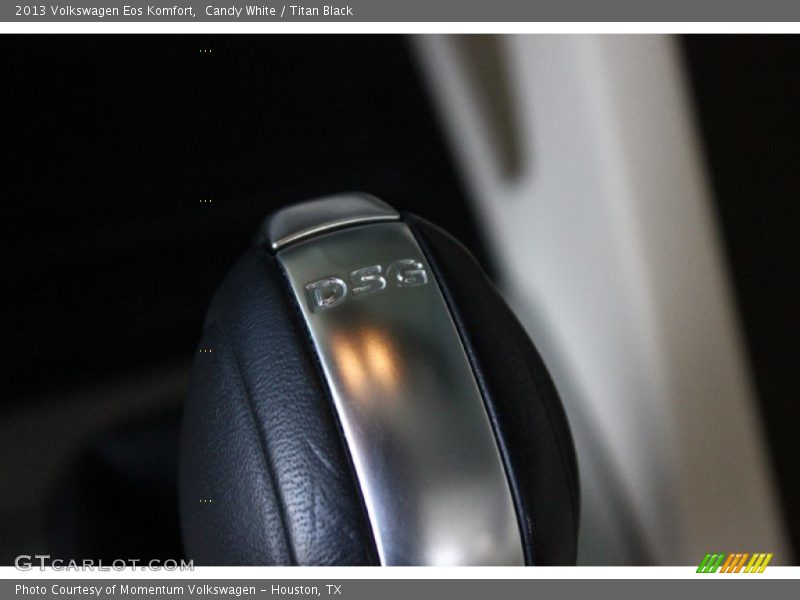 Candy White / Titan Black 2013 Volkswagen Eos Komfort
