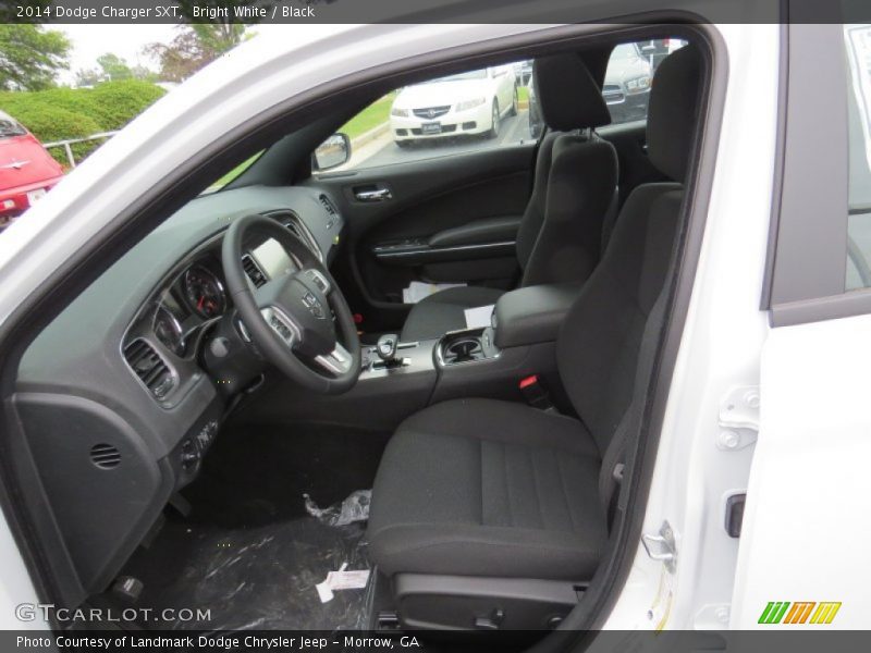 Bright White / Black 2014 Dodge Charger SXT