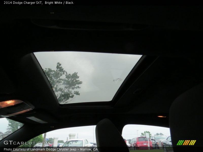 Bright White / Black 2014 Dodge Charger SXT