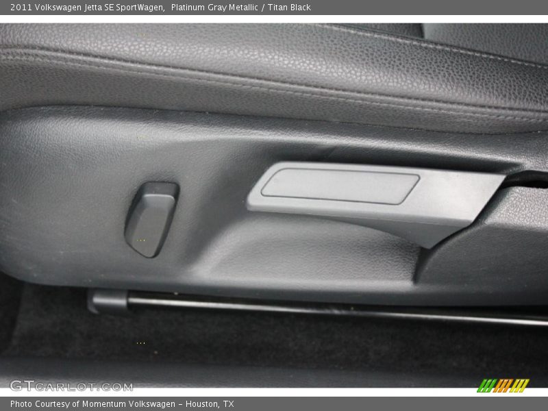 Platinum Gray Metallic / Titan Black 2011 Volkswagen Jetta SE SportWagen