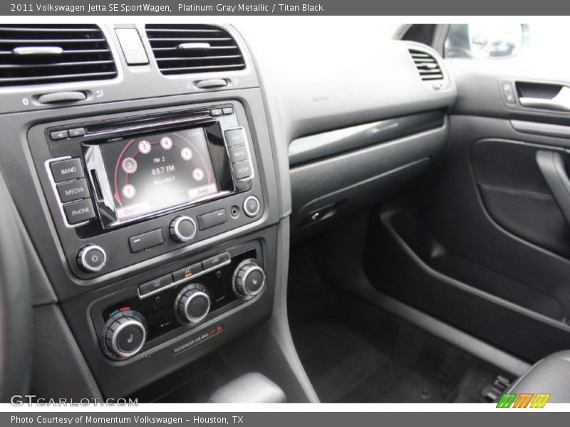 Platinum Gray Metallic / Titan Black 2011 Volkswagen Jetta SE SportWagen