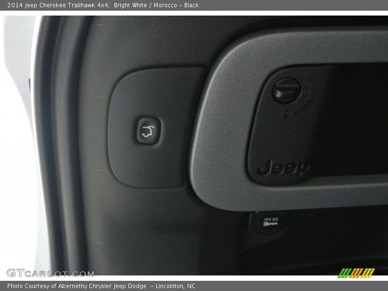 Bright White / Morocco - Black 2014 Jeep Cherokee Trailhawk 4x4