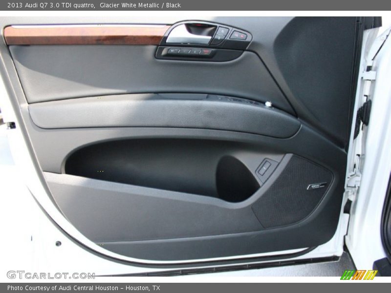 Glacier White Metallic / Black 2013 Audi Q7 3.0 TDI quattro