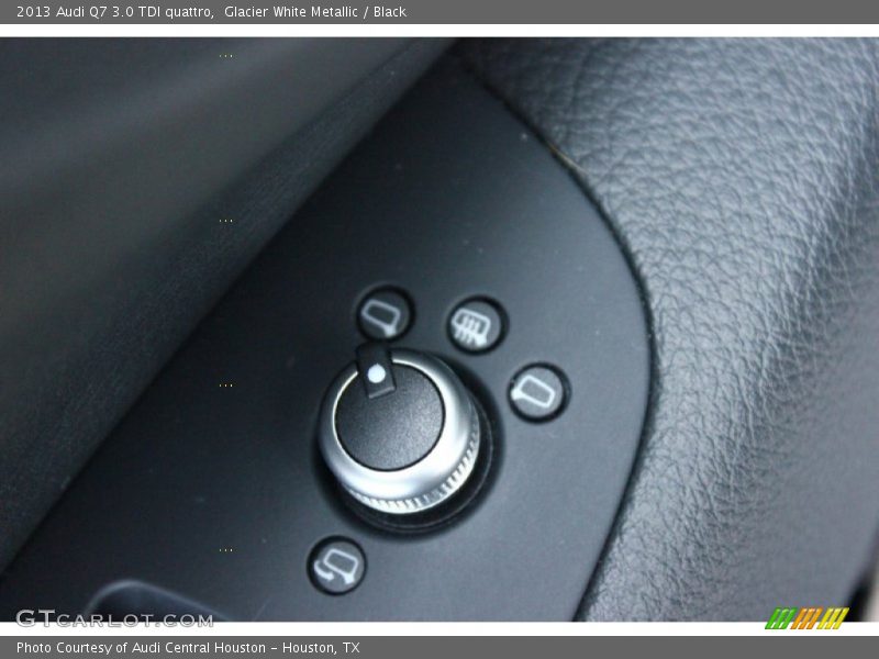 Glacier White Metallic / Black 2013 Audi Q7 3.0 TDI quattro