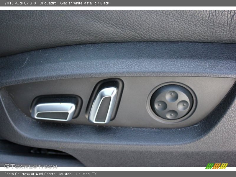 Glacier White Metallic / Black 2013 Audi Q7 3.0 TDI quattro