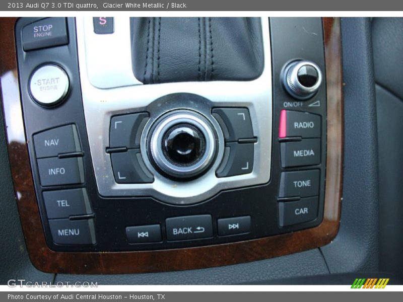 Glacier White Metallic / Black 2013 Audi Q7 3.0 TDI quattro