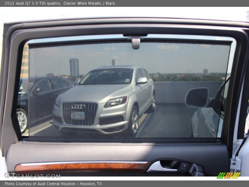 Glacier White Metallic / Black 2013 Audi Q7 3.0 TDI quattro