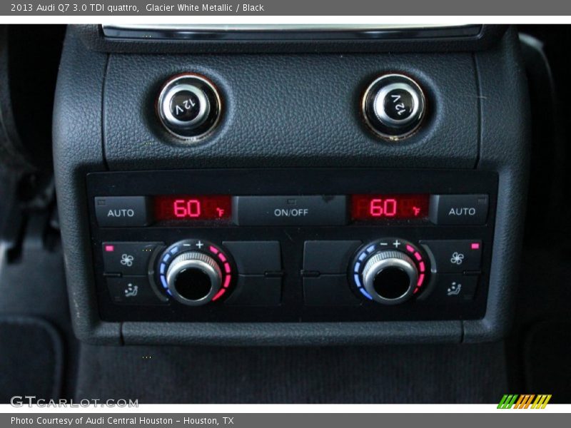 Glacier White Metallic / Black 2013 Audi Q7 3.0 TDI quattro