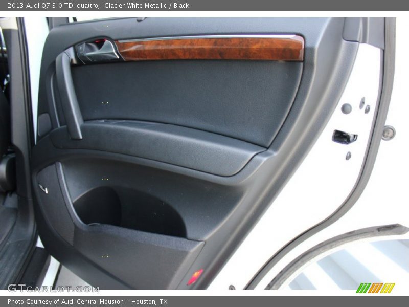 Glacier White Metallic / Black 2013 Audi Q7 3.0 TDI quattro