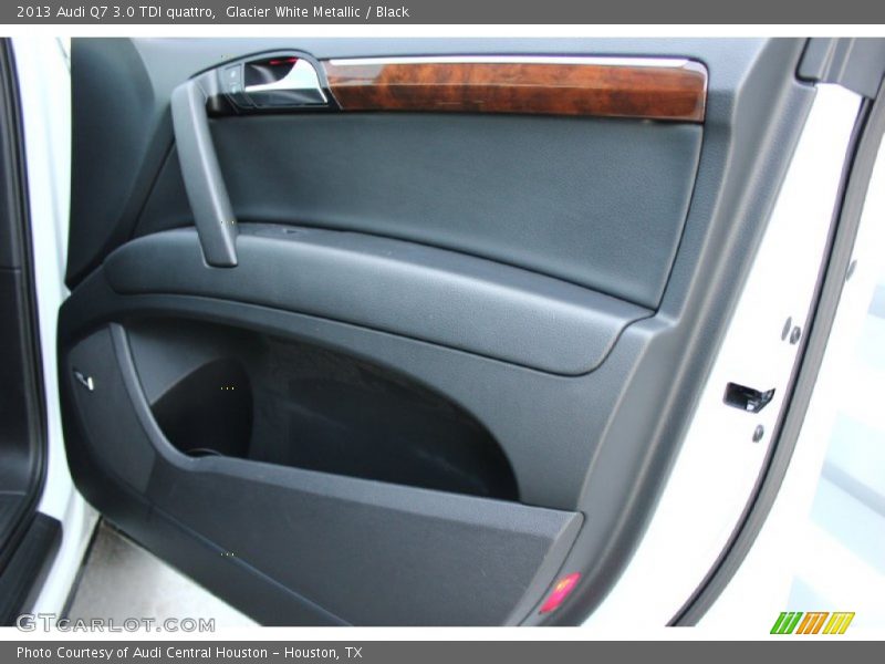 Glacier White Metallic / Black 2013 Audi Q7 3.0 TDI quattro