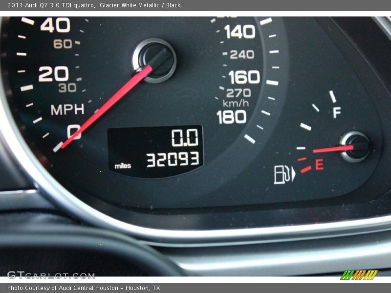 Glacier White Metallic / Black 2013 Audi Q7 3.0 TDI quattro