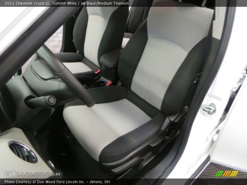 Summit White / Jet Black/Medium Titanium 2011 Chevrolet Cruze LS