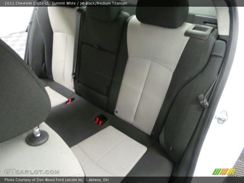 Summit White / Jet Black/Medium Titanium 2011 Chevrolet Cruze LS