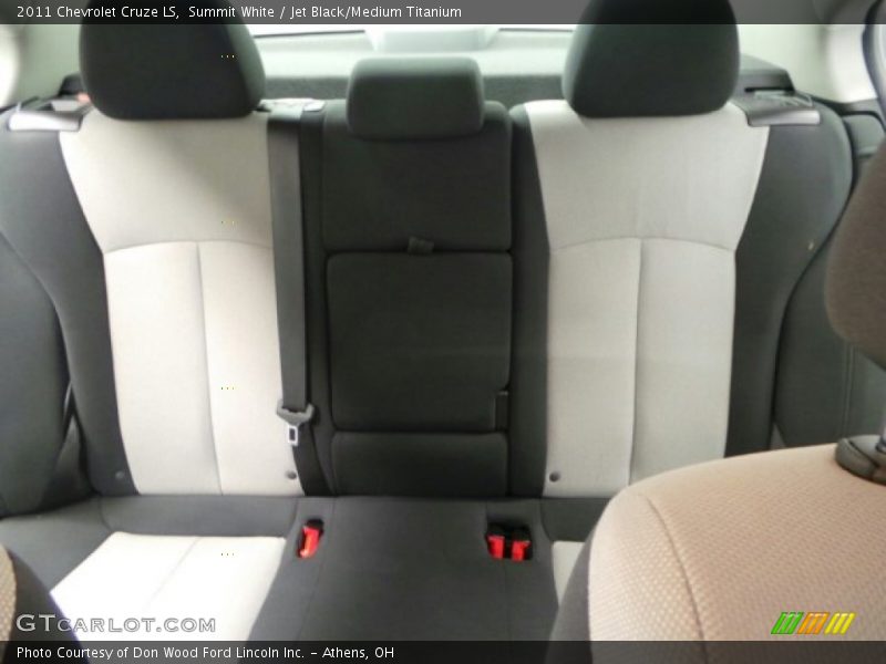 Summit White / Jet Black/Medium Titanium 2011 Chevrolet Cruze LS