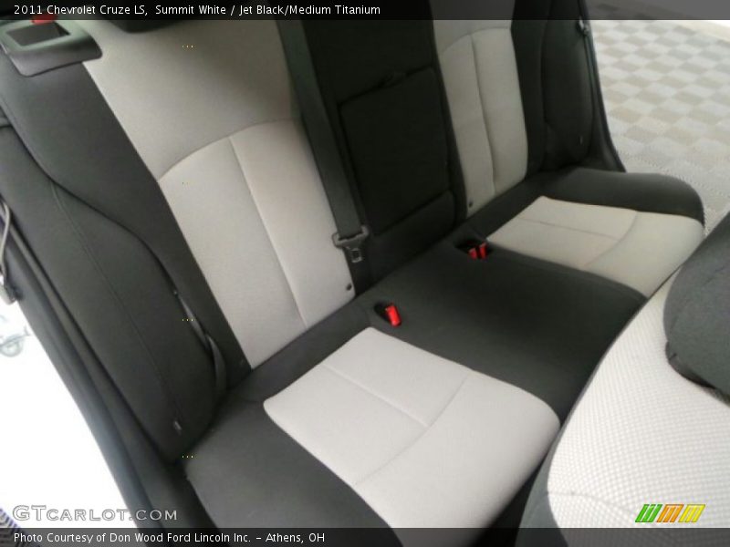 Summit White / Jet Black/Medium Titanium 2011 Chevrolet Cruze LS