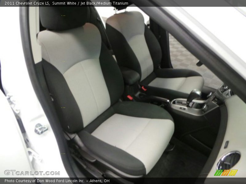 Summit White / Jet Black/Medium Titanium 2011 Chevrolet Cruze LS