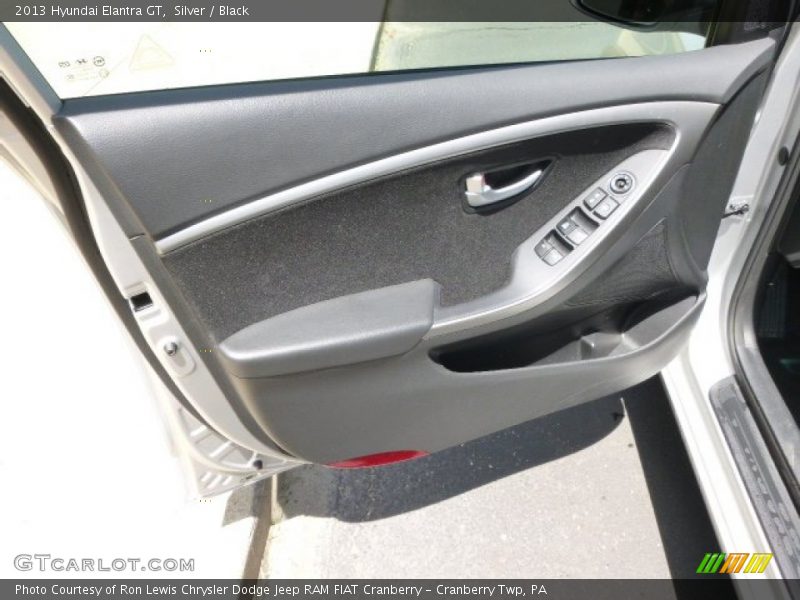 Silver / Black 2013 Hyundai Elantra GT