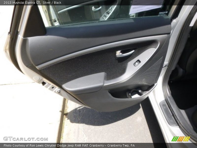 Silver / Black 2013 Hyundai Elantra GT