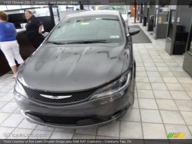 Granite Crystal Metallic / Black 2015 Chrysler 200 S