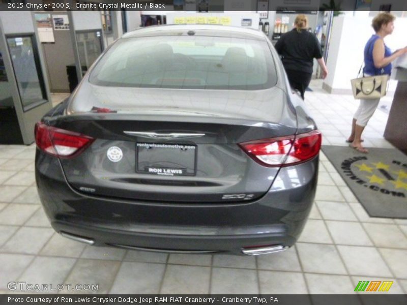 Granite Crystal Metallic / Black 2015 Chrysler 200 S