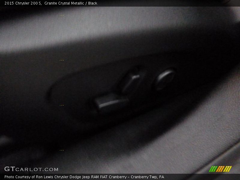 Granite Crystal Metallic / Black 2015 Chrysler 200 S
